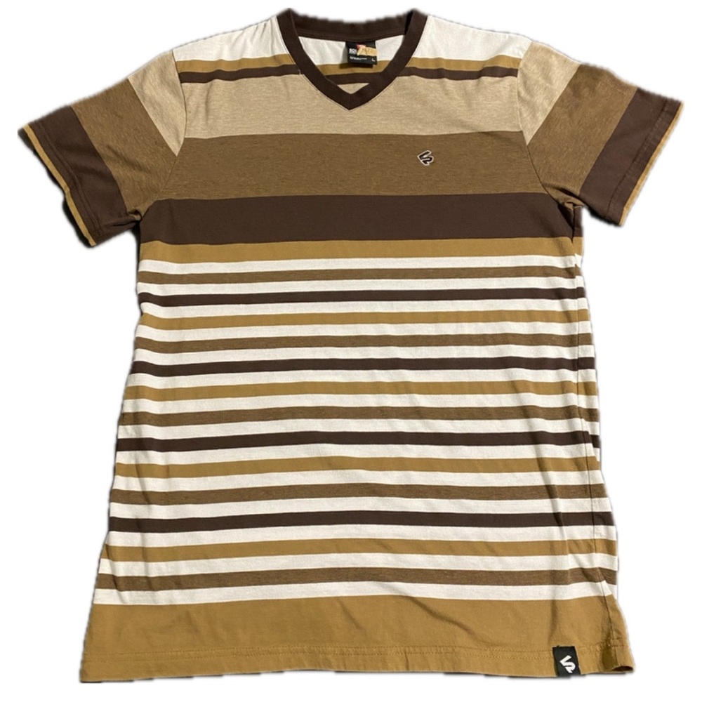 South Pole v neck short sleeve men’s shirt.  Size is large but fits small.
